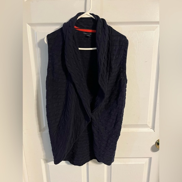 Tommy Hilfiger Navy and Red Garment - Picture 1 of 3
